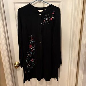 Embroidered Black‎ Cardigan